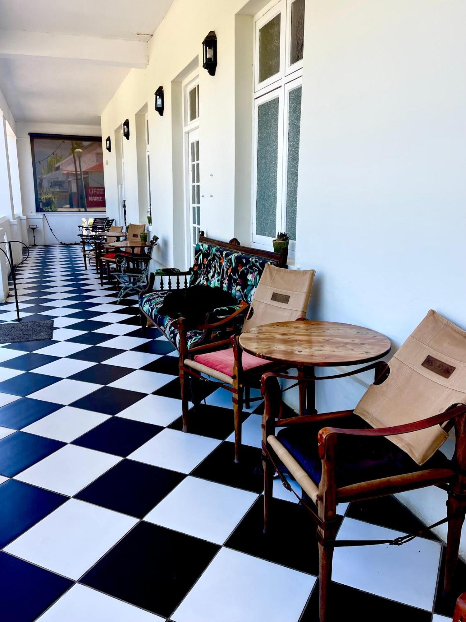 Karoo Art Hotel Barrydale Exterior photo